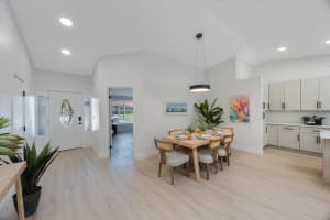 6903 34TH AVENUE, BRADENTON, FL 34209 Sold 04/30/25
