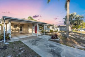 2207 HOLYOKE AVENUE, BRADENTON, FL 34207 Sold 07/03/25