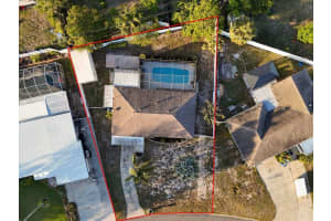 2207 HOLYOKE AVENUE, BRADENTON, FL 34207 Sold 07/03/25