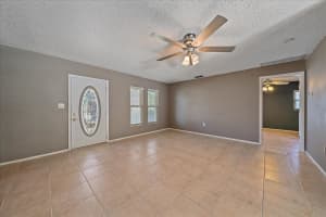 842 SOUTHERN PINE LANE, SARASOTA, FL 34243 Sold 04/21/25