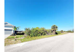 14442 AMESTOY AVENUE, PORT CHARLOTTE, FL 33981 - MLS#MFRA4644807