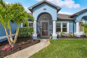 26 29TH PLACE, CAPE CORAL, FL 33993 - MLS#MFRA4644819