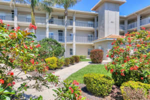 9620 CLUB SOUTH CIRCLE, SARASOTA, FL 34238 Sold 05/30/25