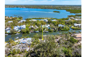 5179 HIDDEN HARBOR ROAD, SARASOTA, FL 34242 Sold 05/30/25