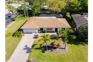 4633 ARBORFIELD ROAD, SARASOTA, FL 34235 Sold 04/28/25