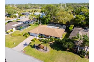 4633 ARBORFIELD ROAD, SARASOTA, FL 34235 Sold 04/28/25