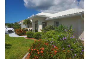 1511 WATERFORD DRIVE, VENICE, FL 34292 - MLS#MFRA4645044