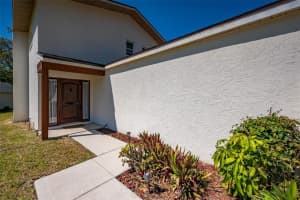 332 BEARDED OAKS CIRCLE, SARASOTA, FL 34232 Sold 04/30/25