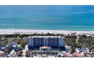 420 BEACH ROAD, SARASOTA, FL 34242 Sold 06/23/25