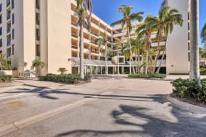 1930 Harbourside Dr #142, LONGBOAT KEY