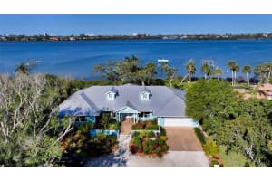 1440 Kimlira Ln, SARASOTA