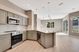 4201 74TH TERRACE, SARASOTA, FL 34243 Sold 06/06/25
