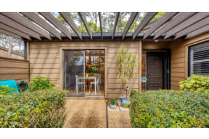 4701 CHANDLERS FORDE #22, SARASOTA, FL 34235 Sold 05/20/25
