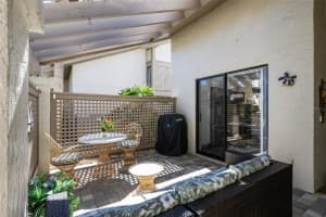 3215 SANDLEHEATH #44, SARASOTA, FL 34235 Sold 04/18/25