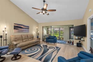 3215 SANDLEHEATH #44, SARASOTA, FL 34235 Sold 04/18/25