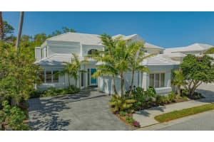 7782 Club Ln, SARASOTA