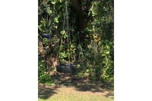 2070 59TH STREET, SARASOTA, FL 34243 - MLS#MFRA4645418