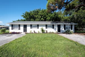 6434 5th St W, BRADENTON