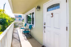 3000 GULF DRIVE, HOLMES BEACH, FL 34217 Sold 07/17/25