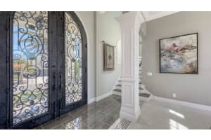 551 RANGER LANE, LONGBOAT KEY, FL 34228 Sold 06/18/25