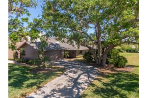 5604 DORAL DRIVE, SARASOTA, FL 34243 - MLS#MFRA4645514