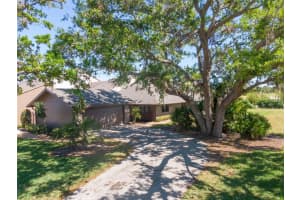 5604 DORAL DRIVE, SARASOTA, FL 34243 - MLS#MFRA4645514