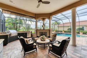 6822 DOMINION LANE, LAKEWOOD RANCH, FL 34202 - MLS#MFRA4645539