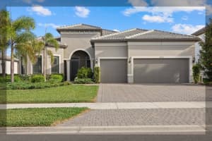 8016 GRANDE SHORES DRIVE, SARASOTA, FL 34240 Sold 08/08/25
