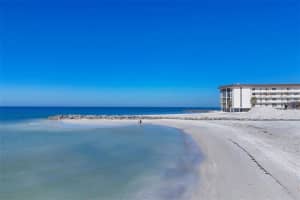 2100 Benjamin Franklin Dr #104, SARASOTA