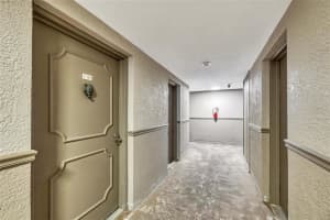 2100 BENJAMIN FRANKLIN DRIVE, SARASOTA, FL 34236 - MLS#MFRA4645597