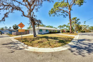 3124 TANGLEWOOD DRIVE, SARASOTA, FL 34239 Sold 06/10/25