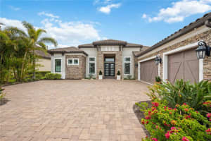 5313 Greenbrook Dr, SARASOTA