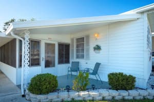 2042 DETROITER STREET, SARASOTA, FL 34231 - MLS#MFRA4645629