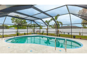 504 WHITFIELD AVENUE, SARASOTA, FL 34243 - MLS#MFRA4645633