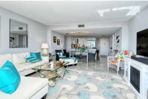 6415 MIDNIGHT PASS ROAD, SARASOTA, FL 34242 Sold 10/08/25