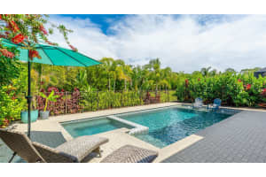 10165 CANAVERAL CIRCLE, SARASOTA, FL 34241 Sold 08/25/25