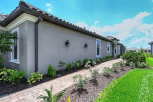 4708 MOTTA COURT, BRADENTON, FL 34211 - MLS#MFRA4645642