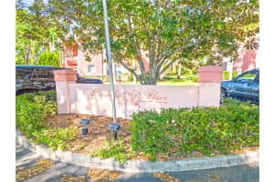5500 LONGWOOD RUN BOULEVARD, SARASOTA, FL 34243 - MLS#MFRA4645647