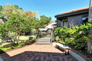 4375 TRAILS DRIVE, SARASOTA, FL 34232 Sold 01/16/26