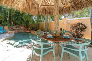 4001 5TH AVENUE, HOLMES BEACH, FL 34217 Sold 08/25/25