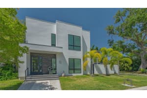 1755 7th St, SARASOTA