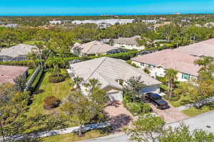 8851 ETERA DRIVE, SARASOTA, FL 34238 Sold 05/09/25