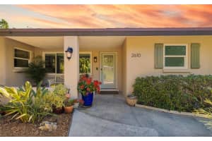 2610 Jefferson Cir, SARASOTA