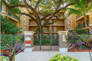 1268 11TH STREET, SARASOTA, FL 34236 - MLS#MFRA4645875