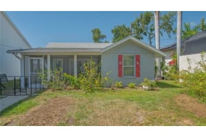 1765 7th St, SARASOTA