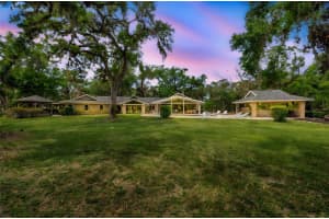 1240 FOX CREEK DRIVE, SARASOTA, FL 34240 Sold 07/11/25