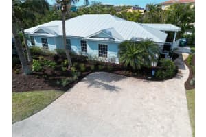 5608 HOLMES BOULEVARD, HOLMES BEACH, FL 34217 - MLS#MFRA4645925