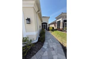 7608 REGISTRAR WAY, SARASOTA, FL 34243 - MLS#MFRA4645977