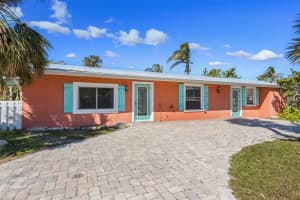 408 CLARK LANE, HOLMES BEACH, FL 34217 Sold 05/13/25