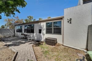 501 LAKESIDE DRIVE, BRADENTON, FL 34210 - MLS#MFRA4646016